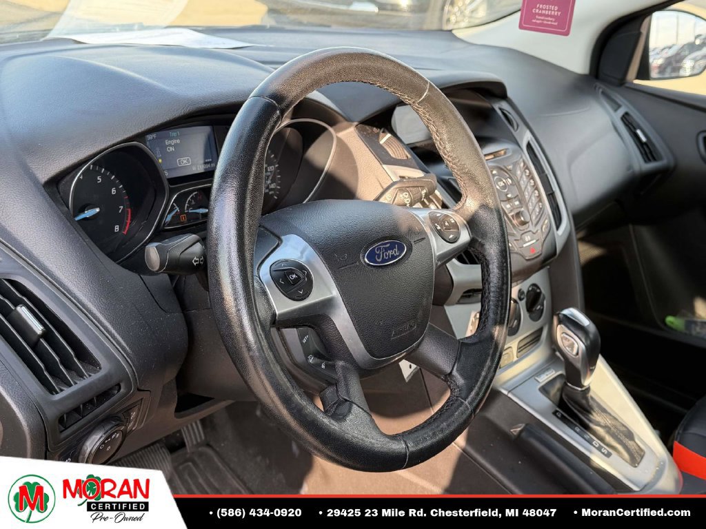Used 2014 Ford Focus SE w/ Equipment Group 201A FWD image 18