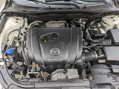 Used 2018 MAZDA MAZDA3 Grand Touring w/ Premium Equipment Package image 10