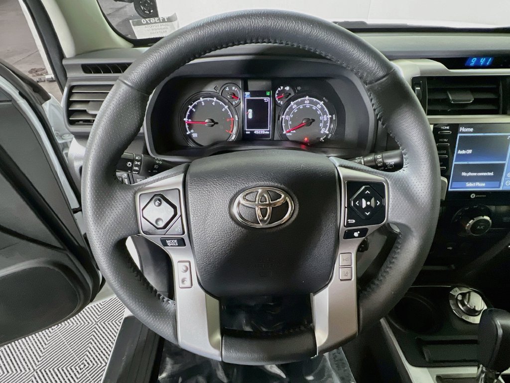 Certified 2024 Toyota 4Runner SR5 AWD/4WD image 10