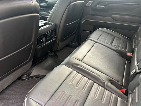 Used 2023 GMC Sierra 1500 AT4X image 13