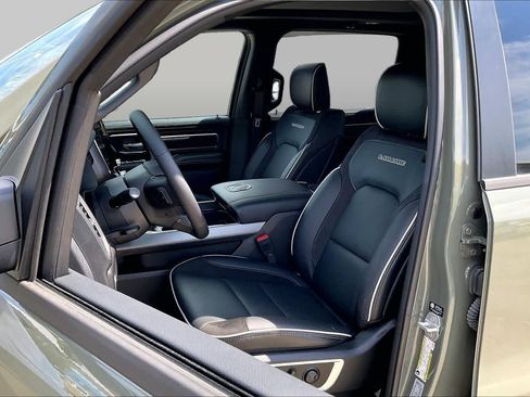 New 2026 RAM 1500 Laramie w/ Night Edition AWD/4WD image 9