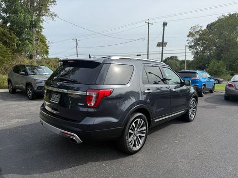 Used 2017 Ford Explorer Platinum image 7