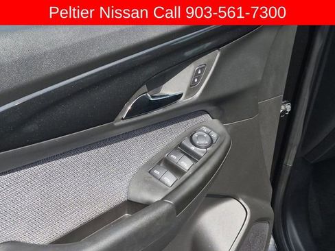 Used 2025 Chevrolet TrailBlazer LT AWD/4WD image 19