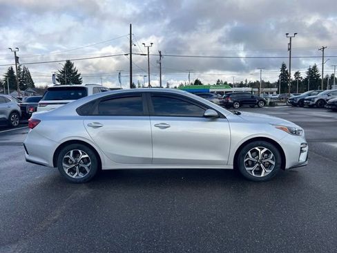 Used 2020 Kia Forte LXS image 6