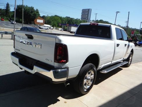Used 2026 RAM 2500 Big Horn AWD/4WD image 17