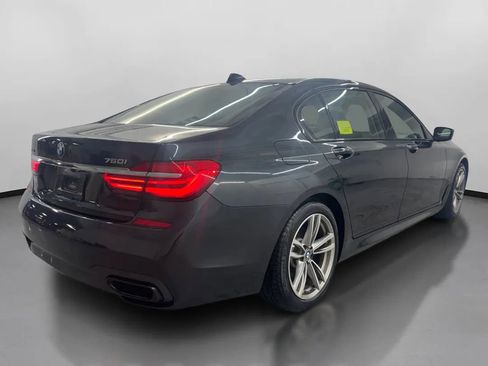 Used 2019 BMW 750i xDrive 750i xDrive Sedan 4D w/ Executive Package image 10