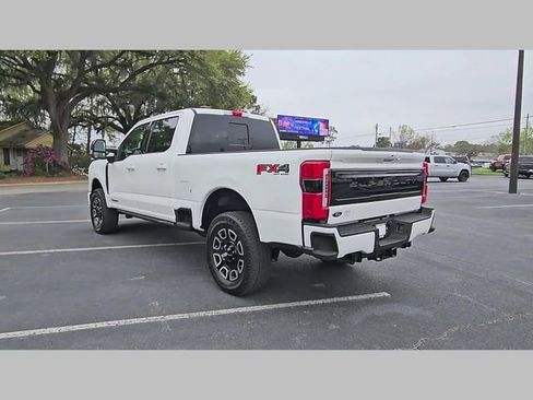 Used 2026 Ford F350 Platinum w/ FX4 Off-Road Package image 30