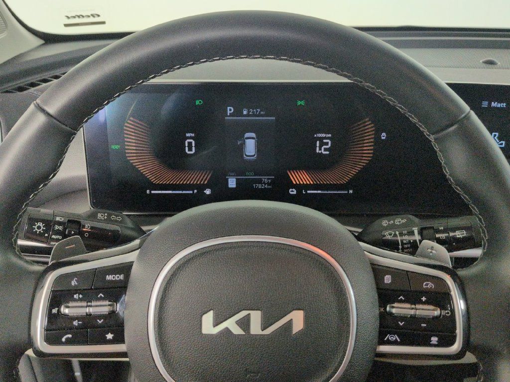 Used 2025 Kia Sorento EX AWD/4WD image 42
