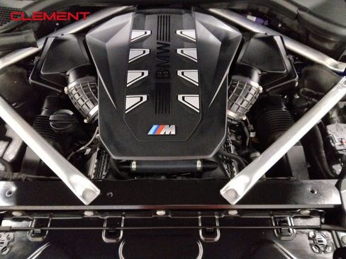 Used 2023 BMW X7 M60i image 46