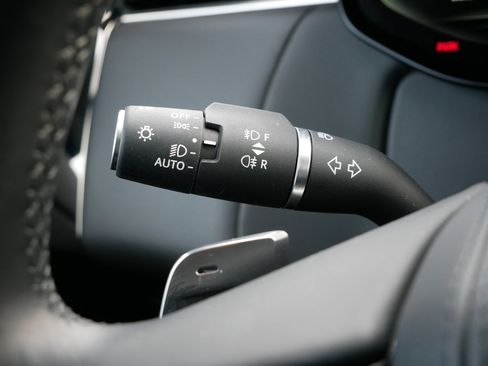 Used 2025 Land Rover Range Rover Sport Dynamic SE image 23