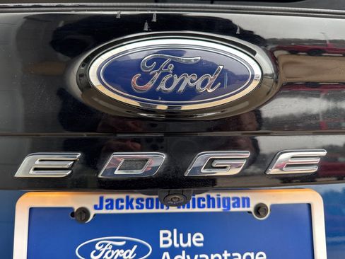 Certified 2024 Ford Edge SEL w/ Convenience Package image 13