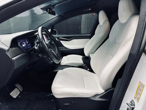 Used 2020 Tesla Model X Performance AWD/4WD image 17