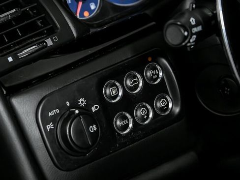 Used 2018 Maserati GranTurismo Sport RWD image 19