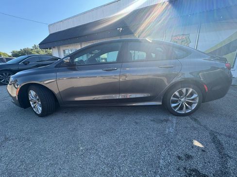 Used 2016 Chrysler 200 S w/ Comfort Group AWD/4WD image 3