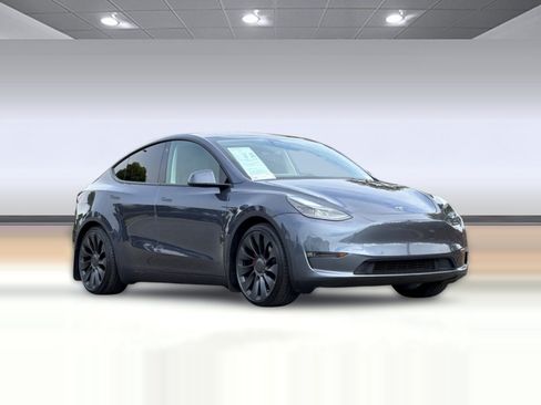 Used 2022 Tesla Model Y Performance AWD/4WD image 6