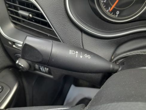 Used 2021 Jeep Cherokee Latitude Lux AWD/4WD image 16