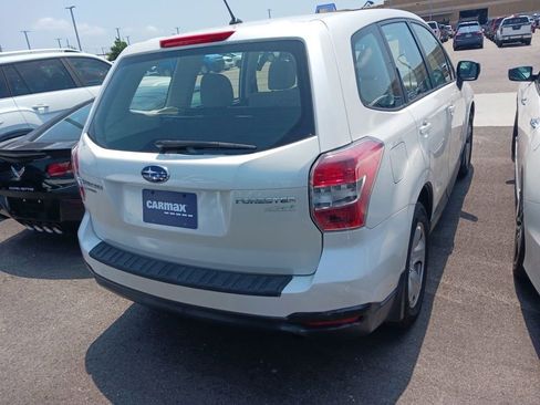 Used 2014 Subaru Forester 2.5i AWD/4WD image 3