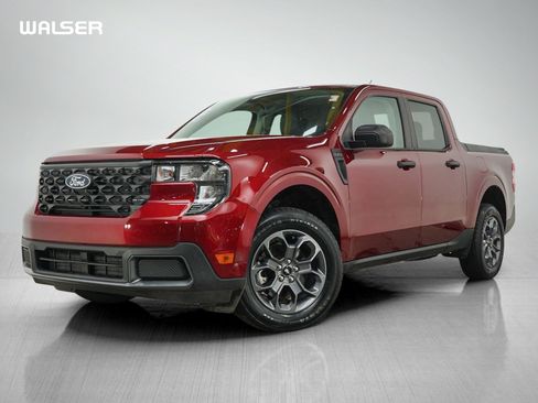 Used 2025 Ford Maverick XLT FWD image 1