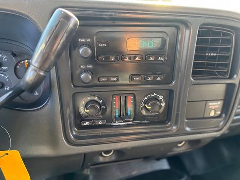 Used 2007 GMC Sierra 2500 W/T AWD/4WD image 21