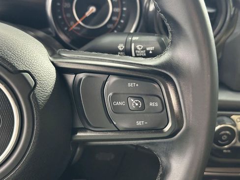 Used 2020 Jeep Wrangler Sport image 15