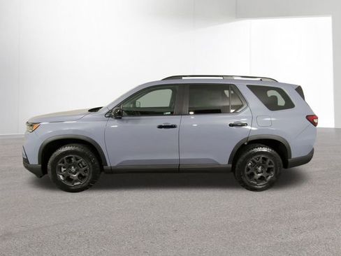 New 2025 Honda Pilot TrailSport image 13