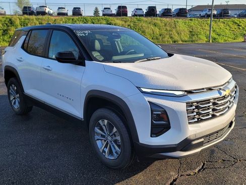 New 2026 Chevrolet Equinox LT FWD image 16