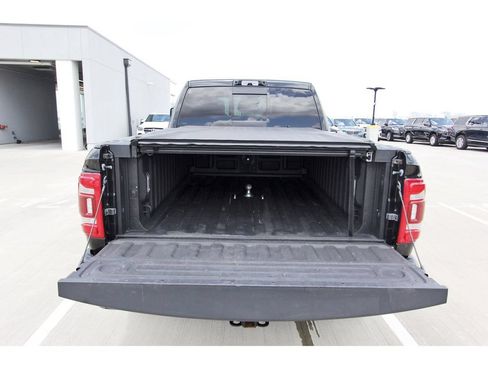Used 2023 RAM 3500 Limited AWD/4WD image 28