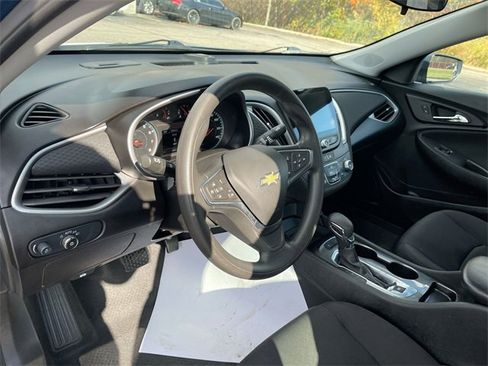 Certified 2024 Chevrolet Malibu LS image 10