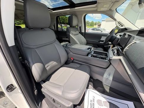 New 2027 Ford Expedition Max Active AWD/4WD image 28