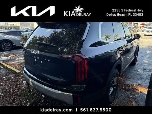 Certified 2024 Kia Telluride LX FWD image 7