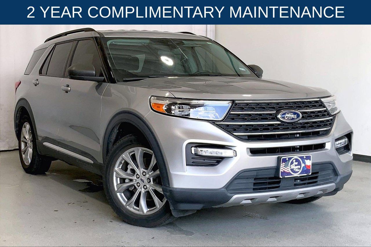 Used 2024 Ford Explorer XLT w/ Equipment Group 202A RWD image 1