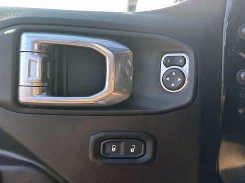 Used 2022 Jeep Wrangler Sport AWD/4WD image 14