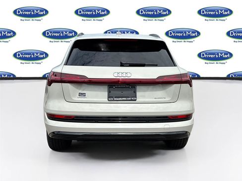 Used 2021 Audi e-tron Premium w/ Convenience Plus Package AWD/4WD image 6