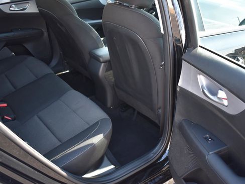 Used 2024 Kia Forte LXS image 16