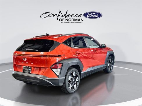 Used 2024 Hyundai Kona SEL image 8