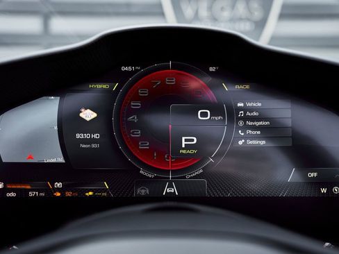 Used 2025 Ferrari SF90 Spider image 58