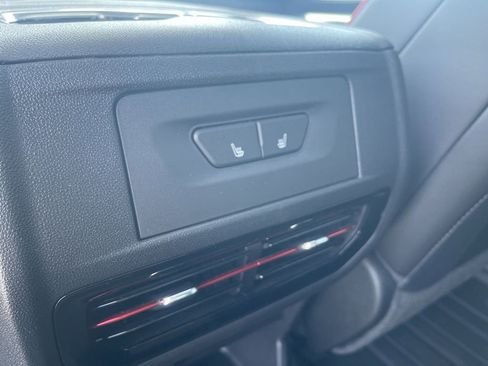 Used 2025 Chevrolet Silverado EV RST AWD/4WD image 29
