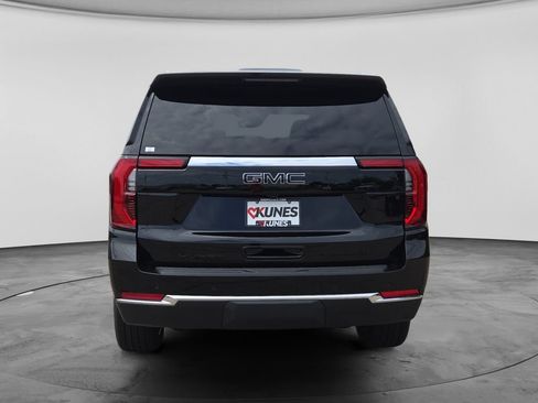 New 2026 GMC Yukon Elevation w/ LPO, Elevation Black Package AWD/4WD image 9