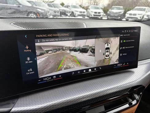 Used 2025 BMW 330i xDrive Sedan w/ Premium Package image 20