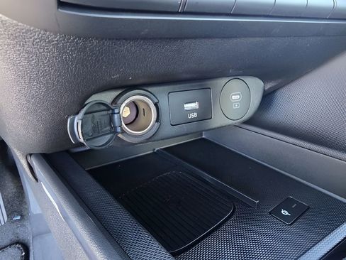 New 2026 Hyundai Elantra Limited image 19