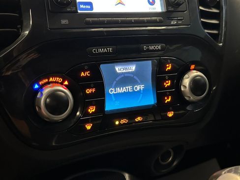 Used 2014 Nissan Juke SV w/ Navigation Package FWD image 14