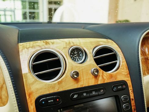 Used 2010 Bentley Flying Spur Flying Spur AWD/4WD image 29