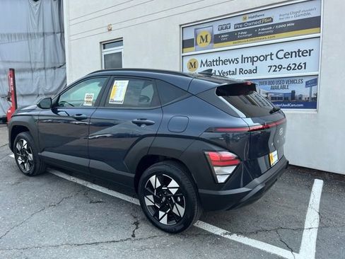 Used 2025 Hyundai Kona SEL AWD/4WD image 3