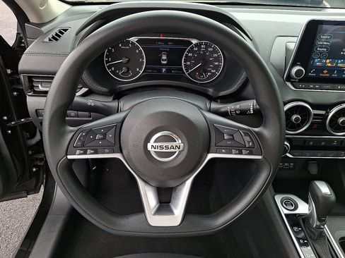 Used 2023 Nissan Sentra SV FWD image 16