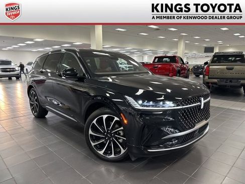 Used 2024 Lincoln Nautilus Black Label AWD/4WD image 1