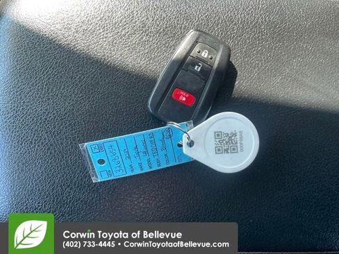 Used 2024 Toyota 4Runner TRD Off-Road image 23