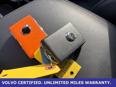 Certified 2025 Volvo XC60 B5 Plus image 24