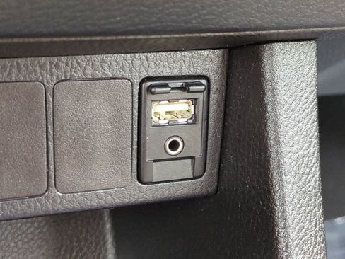 Used 2016 Toyota Corolla LE FWD image 20