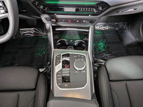 Used 2025 BMW 330i xDrive Sedan w/ M Sport Package image 34