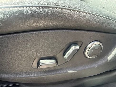 Used 2024 Genesis GV80 3.5T AWD/4WD image 12